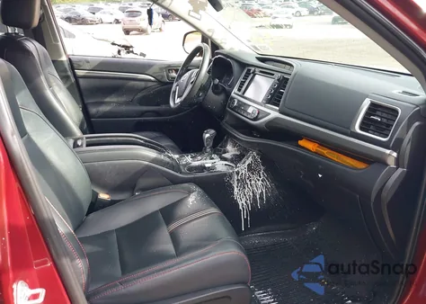 2019 Toyota Highlander Se из США, поврежденный, VIN 5TDJZRFH0KS599817